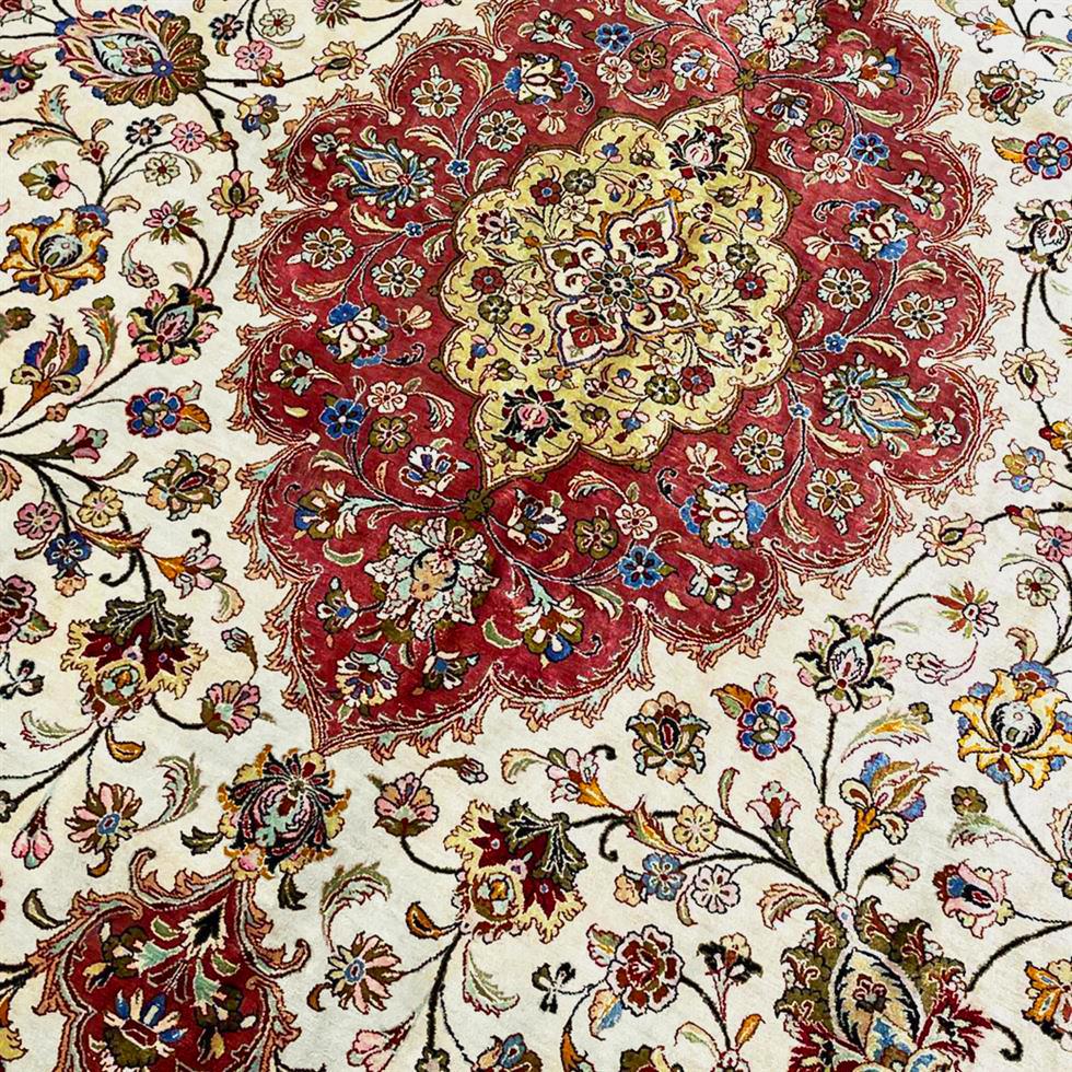 Traditional Persian & Oriental Handmade Rugs