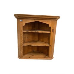 Pine corner cupboard with two shelves 