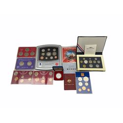 Queen Elizabeth II 1977 silver crown, cased without certificate, United Kingdom 1985 brilliant uncirculated coin collection, Isle of Man commemorative crowns, French 1997 coin set etc