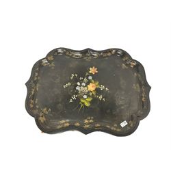 20th century butlers tray, the ebonised lifting tray over oak folding X frame W81cm