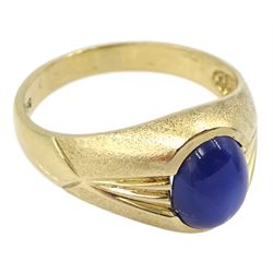 14ct gold single stone star sapphire ring, stamped 14K