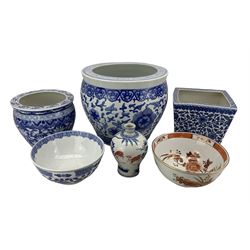Three 20th century Chinese blue and white planters, largest H26cm, Chinese Meiping vase decorated with in blue and iron red, H16cm, together with two further Chinese bowls (6)