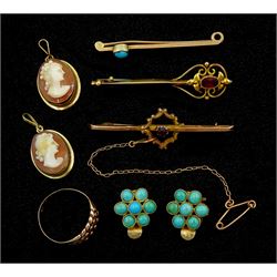 Victorian and later gold jewellery including three stone set brooches, keeper ring and a pair of turquoise flower clip on earrings, all 9ct and two 18ct gold cameo pendants 