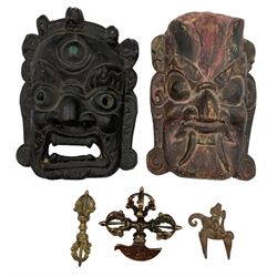 Tibetan bronze five pronged vajra, Dorje, Tibetan ceremonial vajra, small bronze war elephant H6cm, Tibetan mask and another (5)