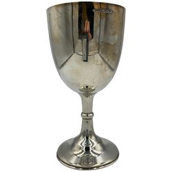 Victorian plain silver challenge cup on circular foot H19cm Sheffield 1879 Maker John Harrison & Co 