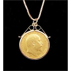 King Edward VII 1906 gold half sovereign coin, loose mounted in gold pendant, on gold box link chain necklace, both 9ct