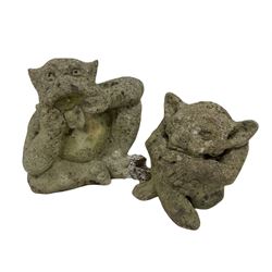 Small pair of cast stone garden gargoyles, together with a pair of planters and a glazed terracotta sink 