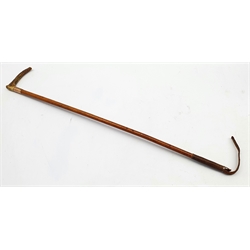 Ladies Edwardian riding crop by Swaine & Adeney with 15ct gold collar and antler handle L62cm