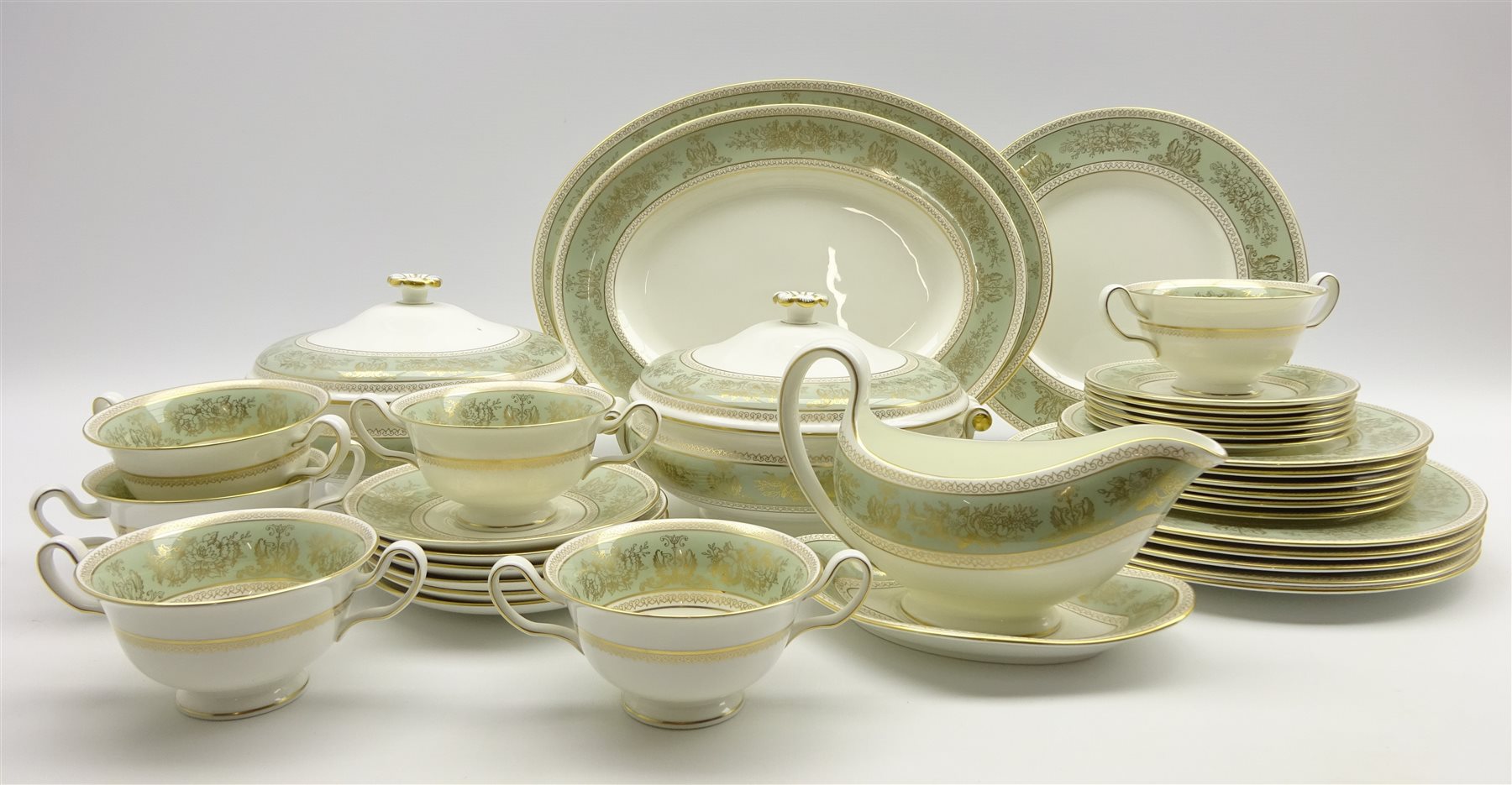 Wedgwood 'Gold Columbia' sage green pattern dinner service 