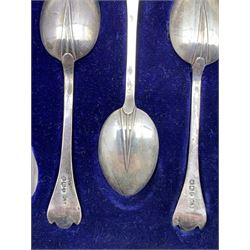 Set of six silver trefid end tea spoons Sheffield 1924, six silver bead knop coffee spoons, silver spoon and pusher, six silver handled pastry knives and a silver sauce ladle 4.6oz weighable silver gross