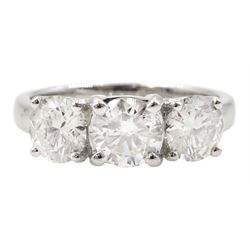 18ct white gold three stone round brilliant cut diamond ring, hallmarked, total diamond weight approx 1.55 carat