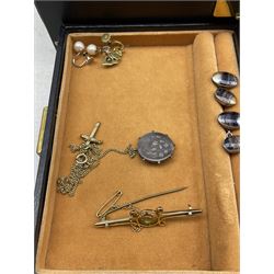 Early 20th century 9ct gold peridot bar brooch, pair of 9ct white gold screw back pearl earrings, 9t gold cross pendant with chain, silver pill box, 9ct gold wristwatch, on leather strap, pair of silver Blue John cufflinks, silver necklaces and other costume jewellery