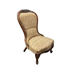 Victorian walnut framed nursing chair 