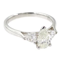 18ct white gold pear shaped diamond three stone ring, hallmarked, central diamond approx 0.70 carat