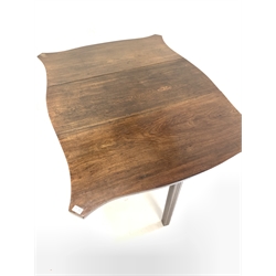 Georgian mahogany drop leaf dining table, serpentine top with canted lobe corners raised on square chamfered and moulded supports with double gate leg action