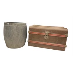 Galvanised steel Peggy tub with ribbed body (D48cm) together with an early 20th century tin steamer trunk (W76cm)