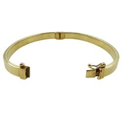14ct gold hinged bangle, stamped 585, approx 12.3gm
