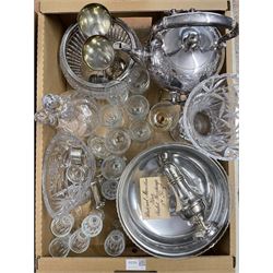 EPBM spirit kettle on stand, moulded glass decanter, silver-plated sifter, two silver serviette rings and other glass and plated wares in one box