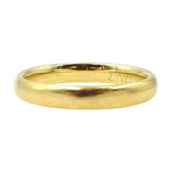 18ct gold wedding band, London 1994, approx 3.4gm