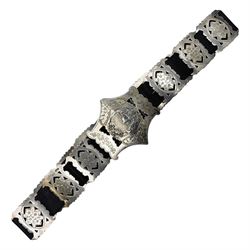 Art Nouveau silver belt, with two buckles, each depicting maiden in profile and twelve engraved floral openwork panels, hallmarked Arthur Johnson Smith, Chester 1907, L60cm