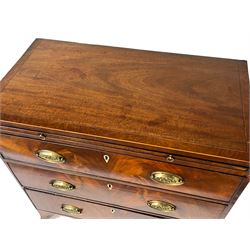 Georgian mahogany bachelor's chest, fitted with slide over three graduating drawers with figured and matched fronts, boxwood and ebony stringing, on shaped apron and splayed bracket feet, with bone escutcheons  