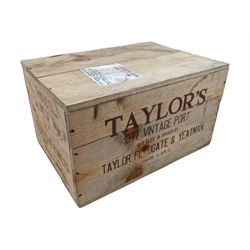 Taylor's vintage port 1977, twelve bottles in owc