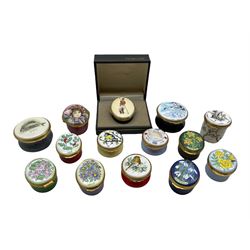 Fourteen enamel boxes comprising six by Windsor Crafts, three Kingsley Enamels, Alastor Enamels, Pointers of London, Eden Enamels, Wedgwood (boxed) and Toye Kenning & Spencer (14)