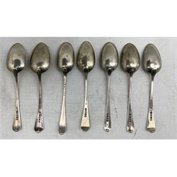 Three George III silver dessert spoons London 1802, Maker Stephen Adams, a pair London 1809 and two other Georgian dessert spoons 7.9oz (7)