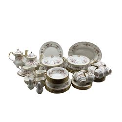 Paragon 'Victoriana Rose' dinner, tea and coffee service for six settings, lacking two soup bowls 