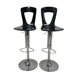 Pair of swivel gas lift bar stools
