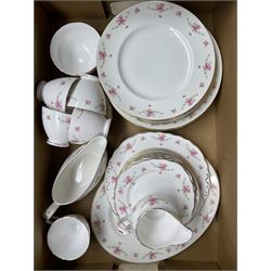 Royal Osborne floral pattern tea and dinner ware
