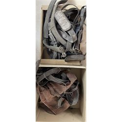 Quantity of leather horse tack and harness and various brasses