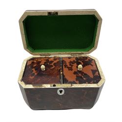 Faux tortoiseshell tea caddy of Regency style with stepped hinged cover, the interior with two covered compartments, mother of pearl oval key plate and on compressed feet 16cm x 16cm