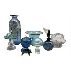 Collection of studio glass including a John Ditchfield Glasform iridescent apple, Gibraltar glass toadstool, hexagonal iridescent glass bottle vase, Norwegian Hallingglass fish and other pieces (8) 