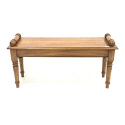 Victorian style oak window seat, raised on turned supports W104cm, H52cm, D32cm