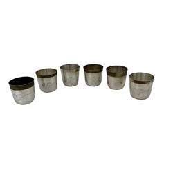 Set of six modern silver tot cups, each engraved with a pheasant, hallmarked Sheffield 1989, H7cm (6)