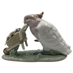 Lladro figure 'Skillful' No.6517 and another 'A Litter of Love' No.1441 (2)