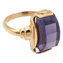 14ct rose gold synthetic alexandrite ring 