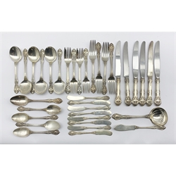 Suite of Gorham Sterling silver King Edward pattern cutlery comprising six silver handled table knives, four table forks, six dessert spoons, four dessert forks, eight fruit knives, sauce ladle, butter knife, four teaspoons and a larger spoon 32oz