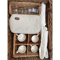 Emma Bridgewater for Optima wicker hamper containing four 'Toast & Marmalade' pattern mugs and plates 