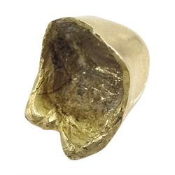 Gold tooth crown, tested 15.5ct, approx 3.2gm