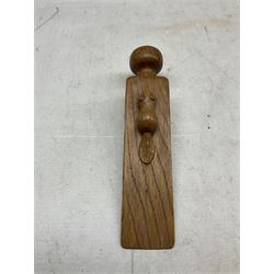 'Beaverman' carved oak door wedge, by Colin Almack of Sutton-under-Whitestonecliffe, L20cm 