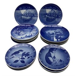 Quantity of Royal Copenhagen Christmas plates together with others from the Mothers Day collection (16)