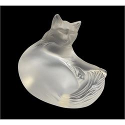 Lalique frosted glass model 'Happy Cat' with engraved mark 'Lalique, France' L9cm