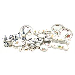 Royal Worcester Evesham table and oven ware including tureens, serving dishes, ramekins, butter dish, dinner ware etc together with various pieces of modern Delft ware