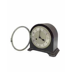 A retro 50's Bakelite cased mantle clock, 