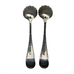 Pair of silver serving spoons with fluted bowls Sheffield 1918 Maker R Mosley 6oz and five silver handled pastry knives 