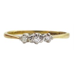 Early 20th century gold three stone diamond ring, stamped 18ct Plat