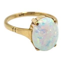  Gold oval opal ring, stamped 9ct   