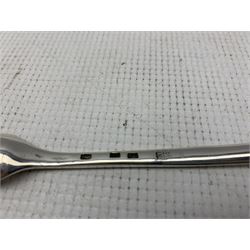 Georgian silver marrow scoop L20cm, marks rubbed 1.2oz